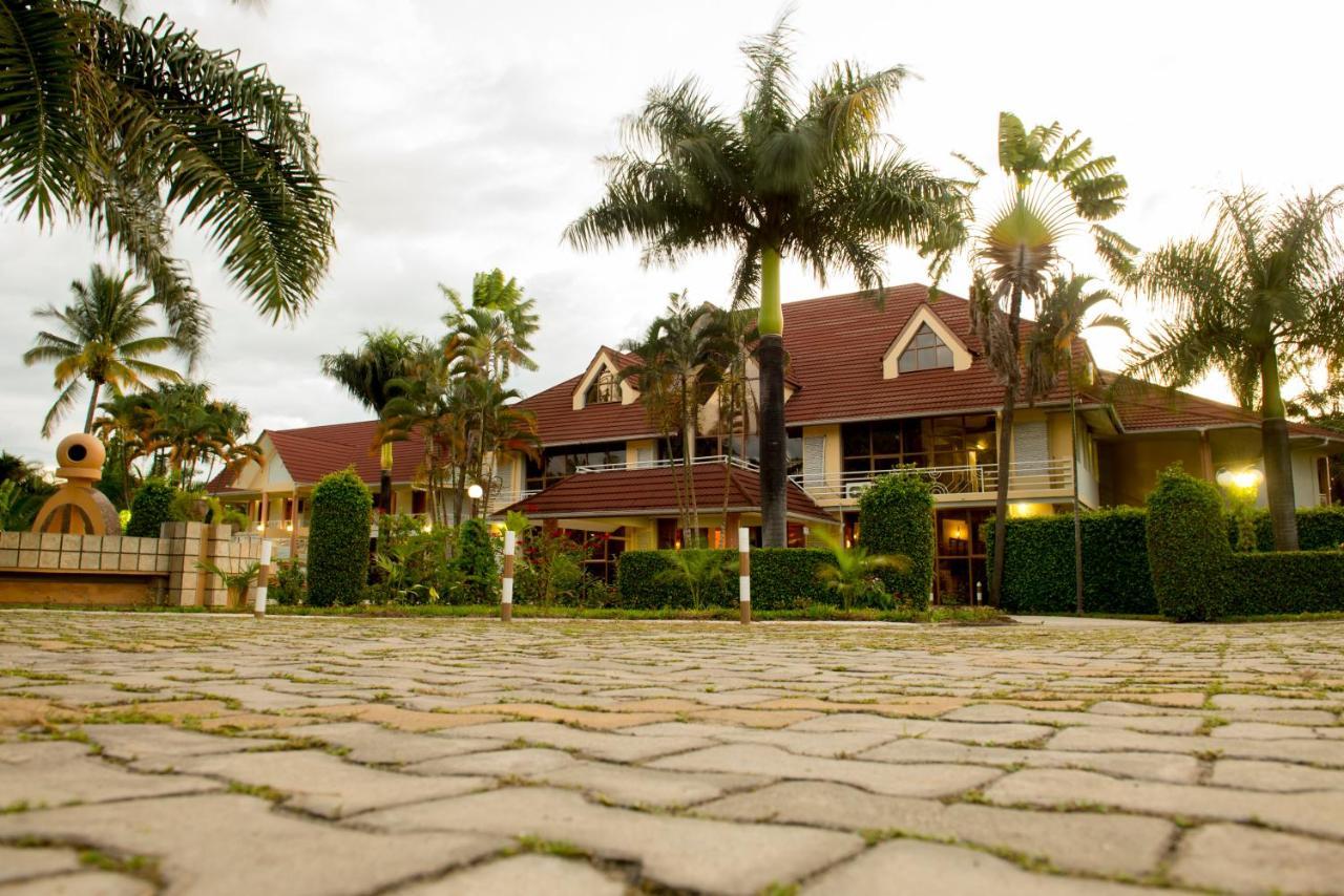 Hotel Safari Gate Bujumbura Esterno foto