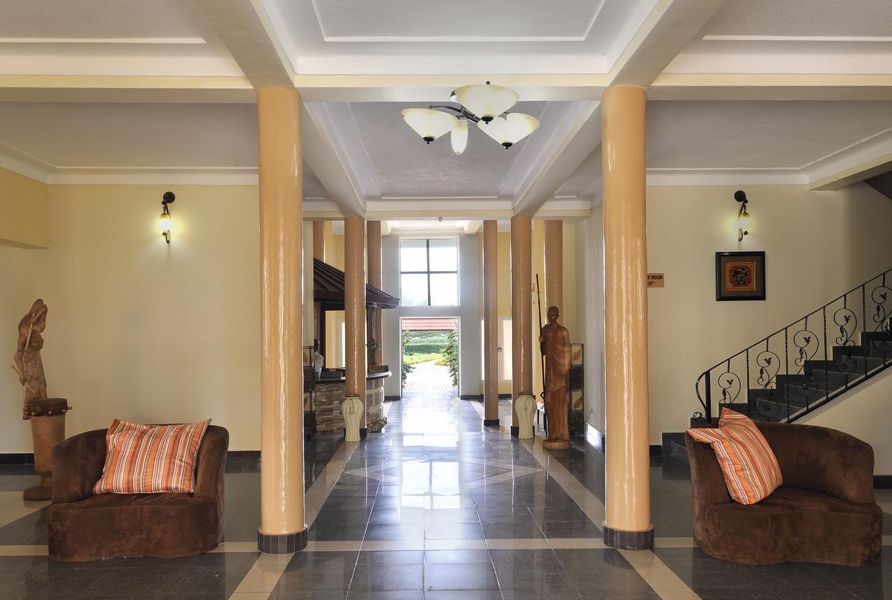 Hotel Safari Gate Bujumbura Esterno foto